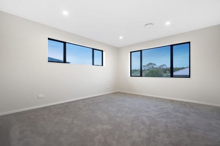 Photo of property in 4 Pahekeheke Road, Karaka, Papakura, 2113
