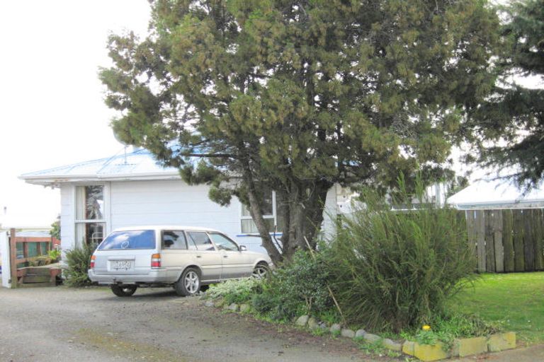 Photo of property in 27 Heather Street, Levin, 5510