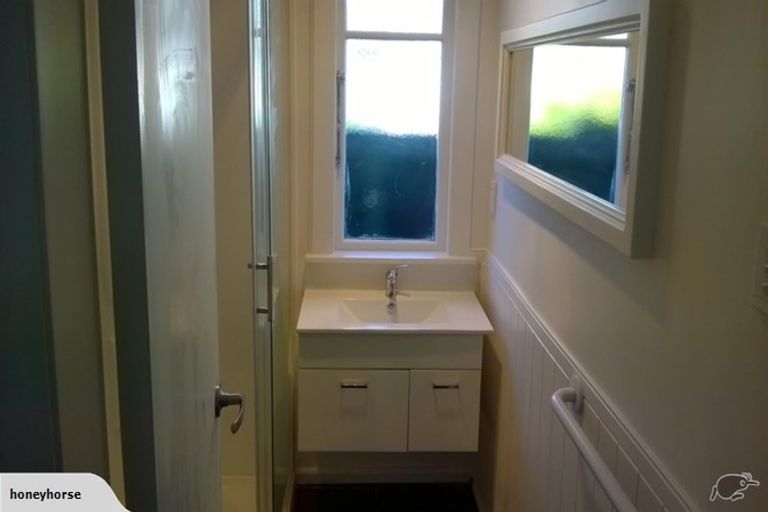 Photo of property in 145 Wainoni Road, Avondale, Christchurch, 8061