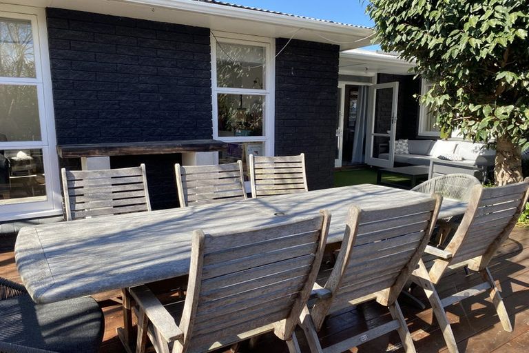 Photo of property in 55 Havelock Road, Havelock North, 4130