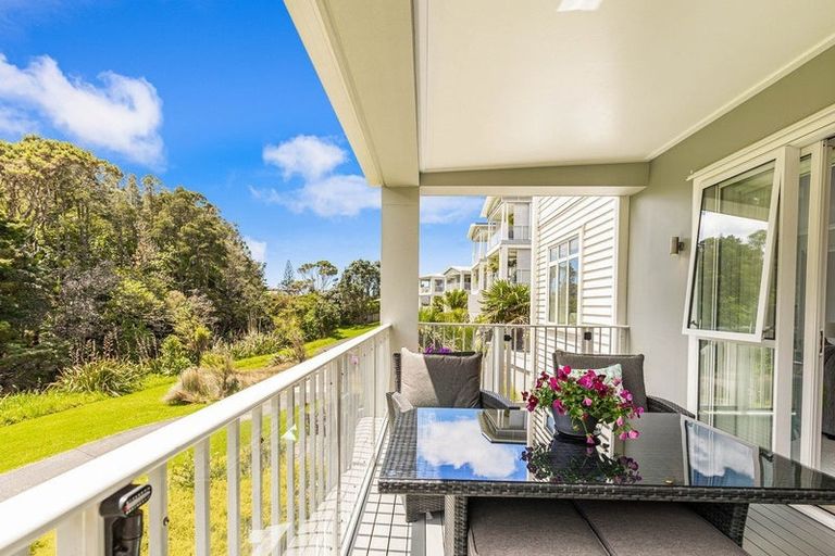 Photo of property in 24 Eaves Bush Parade, Orewa, 0931