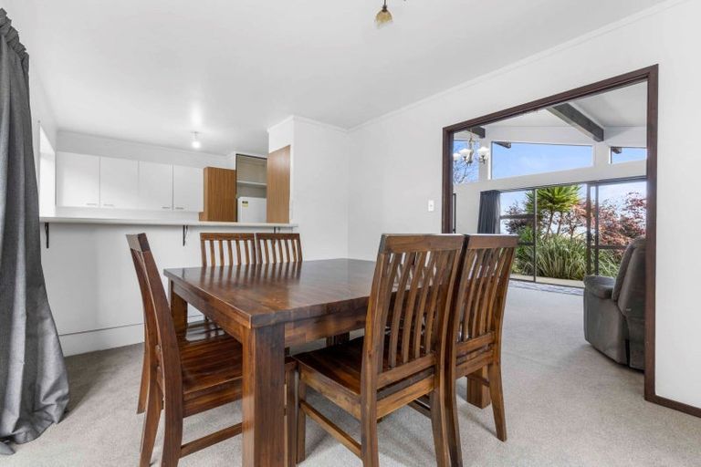 Photo of property in 31 Pohutukawa Drive, Pukete, Hamilton, 3200