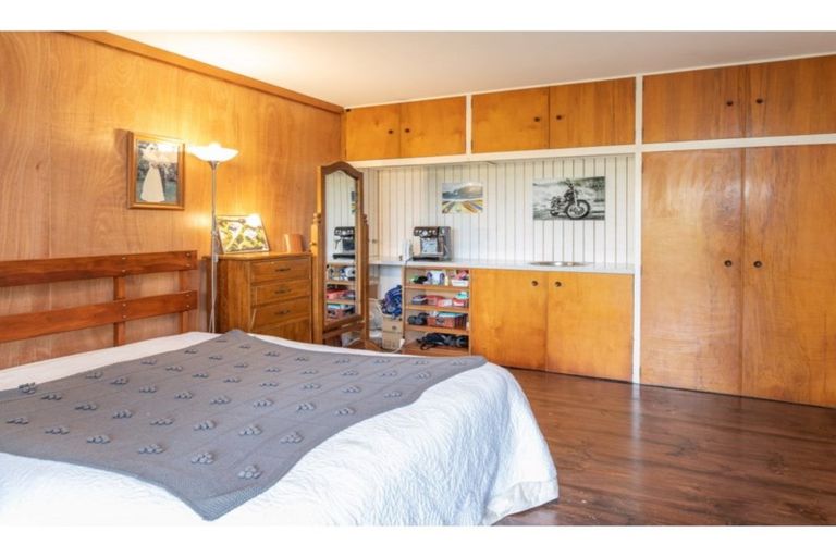 Photo of property in 125 Port Hills Road, Heathcote Valley, Christchurch, 8022