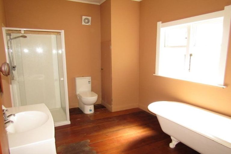 Photo of property in 37 Riverside Drive, Waiwhetu, Lower Hutt, 5010