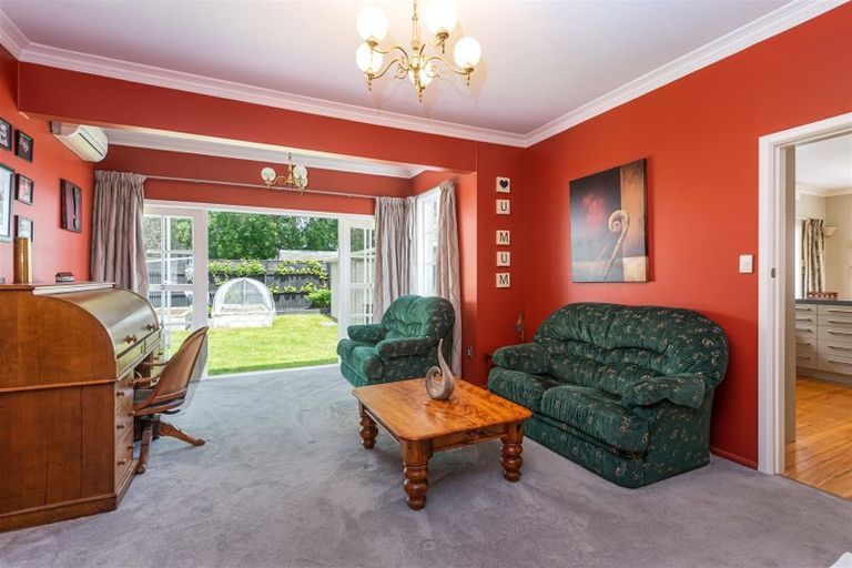 Photo of property in 43 Parkstone Avenue, Ilam, Christchurch, 8041