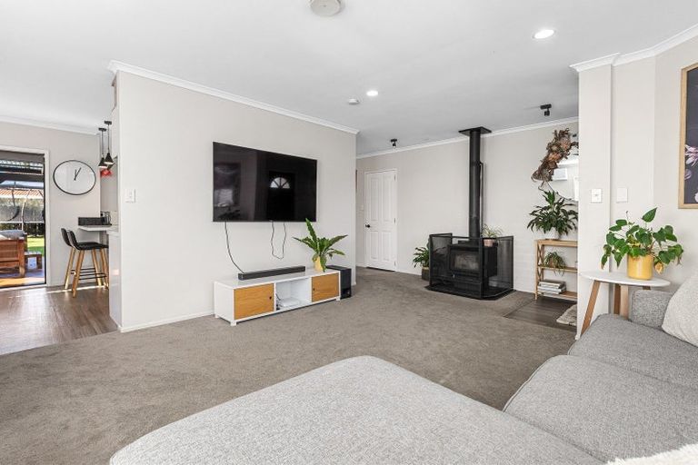 Photo of property in 17 Andalusian Place, Papamoa Beach, Papamoa, 3118