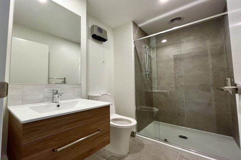Photo of property in 2/12 Trist Place, Edgeware, Christchurch, 8013