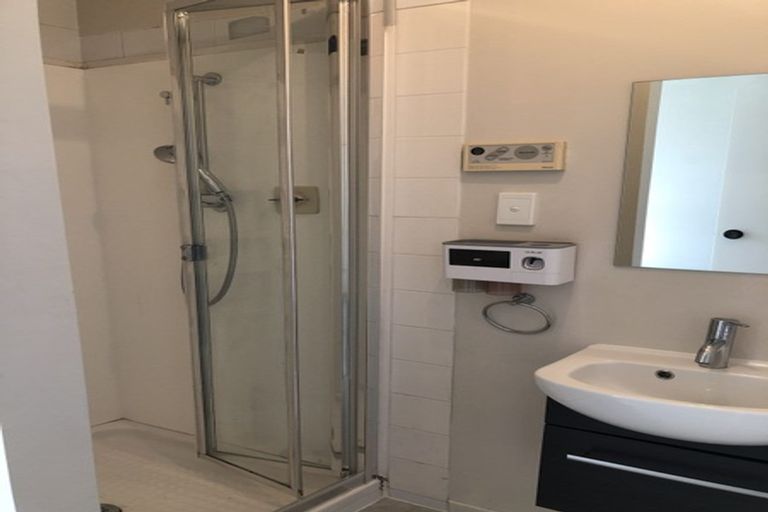 Photo of property in 61 Luton Avenue, Sunnyhills, Auckland, 2010