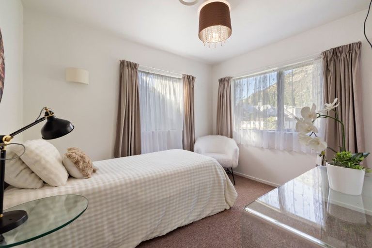 Photo of property in 8 Kawarau Place, Frankton, Queenstown, 9300