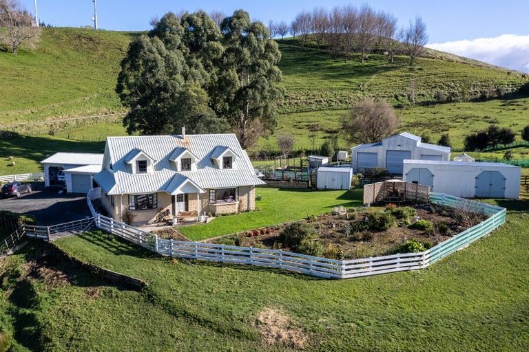 Photo of property in 10 Rule Road, Dannevirke, 4930