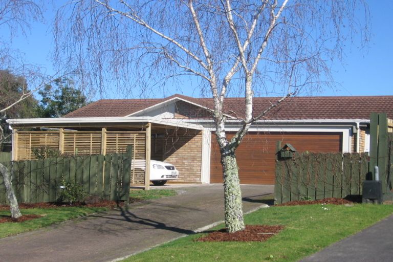 Photo of property in 14 Lorelei Place, Opaheke, Papakura, 2113