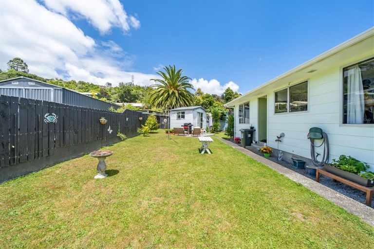 Photo of property in 5b Beryl Grove, Birchville, Upper Hutt, 5018