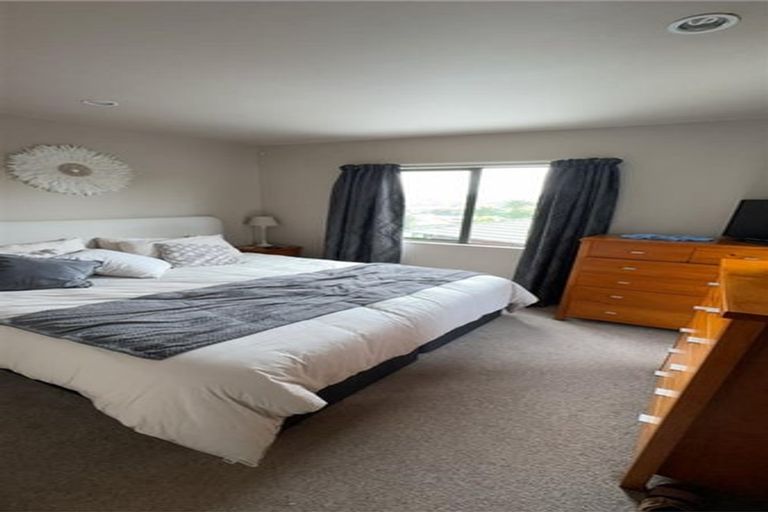 Photo of property in 9/3 Orwell Road, Greenhithe, Auckland, 0632