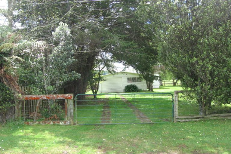 Photo of property in 26 Takinga Street, Mourea, Rotorua, 3074