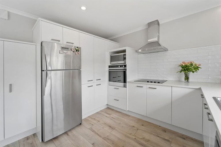 Photo of property in 7 Phoebe Meikle Place, Torbay, Auckland, 0630