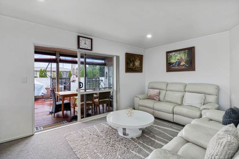Photo of property in 20a Nogat Avenue, Papatoetoe, Auckland, 2024
