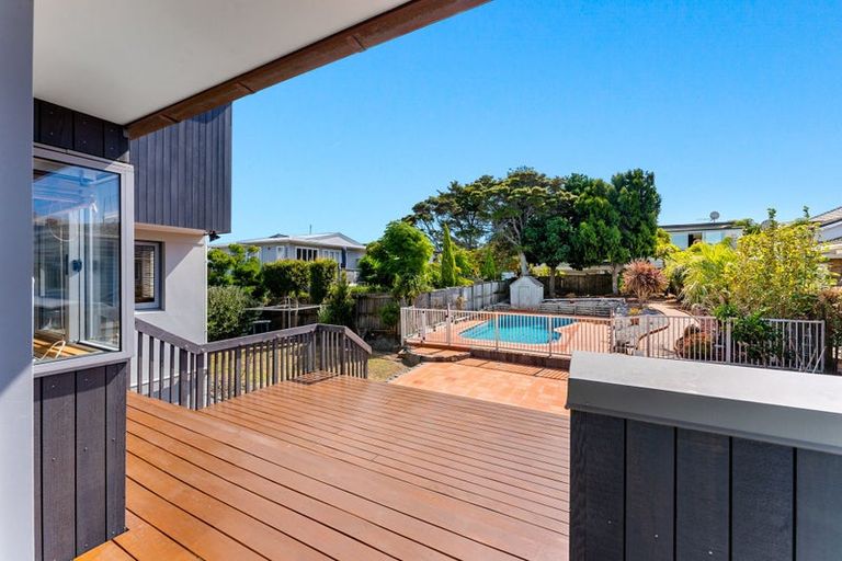 Photo of property in 11 Katui Street, Castor Bay, Auckland, 0620