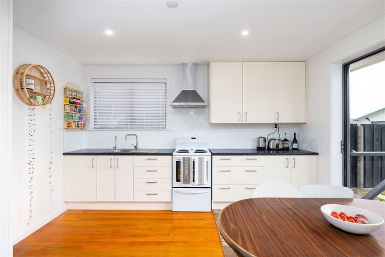 Photo of property in 23 Denise Crescent, Hornby, Christchurch, 8042