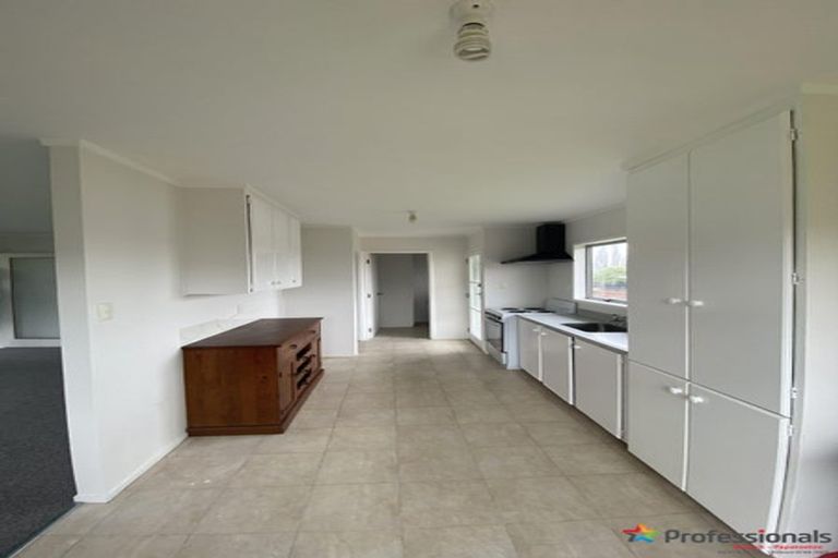 Photo of property in 1 Secretariat Place, Randwick Park, Auckland, 2105