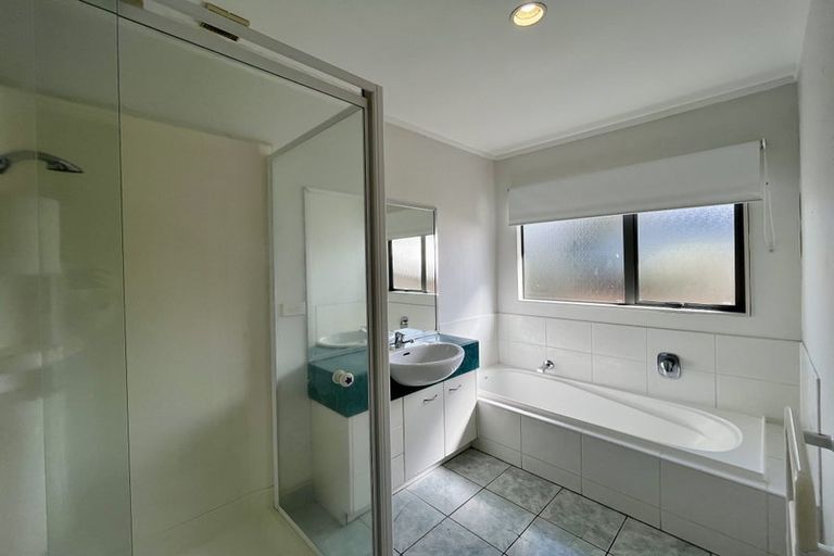 Photo of property in 18a Cosy Place, Howick, Auckland, 2014