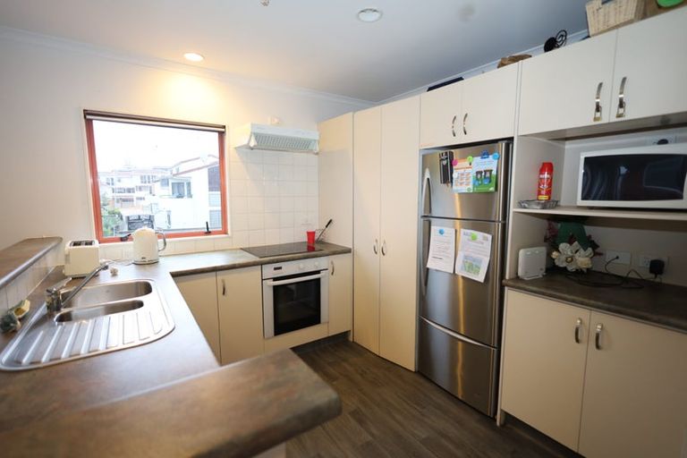 Photo of property in 50b Maunganui Road, Mount Maunganui, 3116