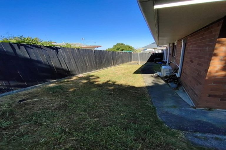 Photo of property in 2/14 Aberfeldy Avenue, Highland Park, Auckland, 2010