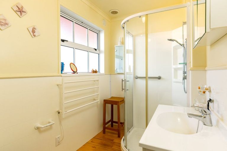 Photo of property in 16 Huia Street, Waikawa, Picton, 7220