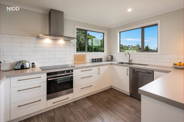 Photo of property in 18 Athol Place, Ravensbourne, Dunedin, 9022