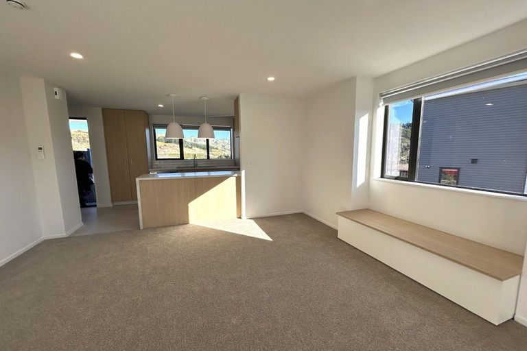 Photo of property in 81 Holystone Road, Whitby, 5024