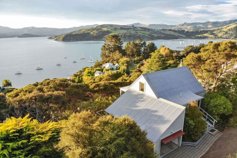 Photo of property in 32 Onuku Road, Akaroa, 7520