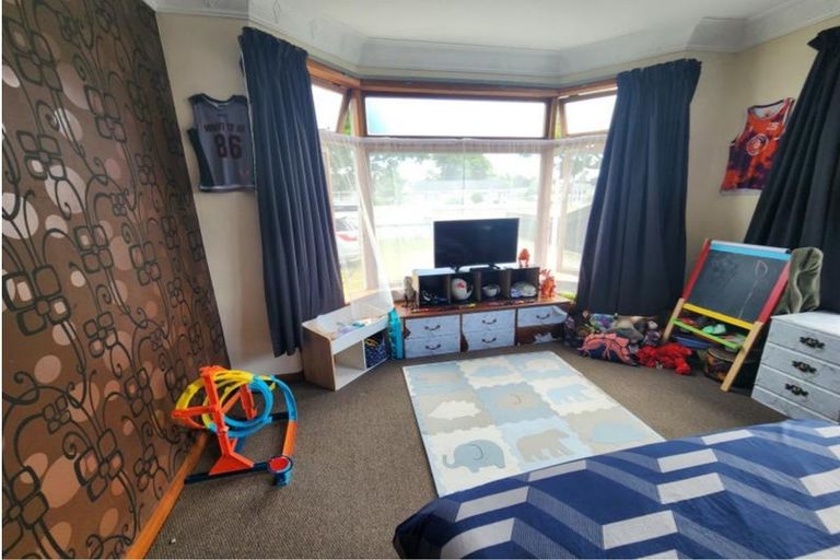 Photo of property in 581 Queen Street East, Levin, 5510