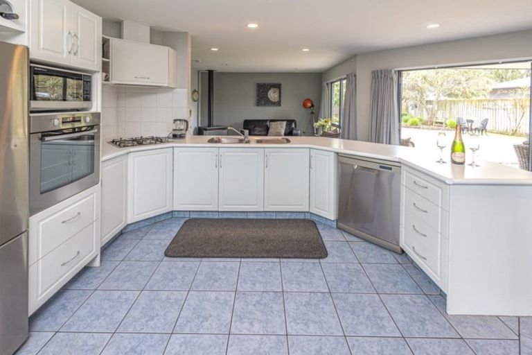 Photo of property in 43 Kakaho Drive, Tawhero, Whanganui, 4501