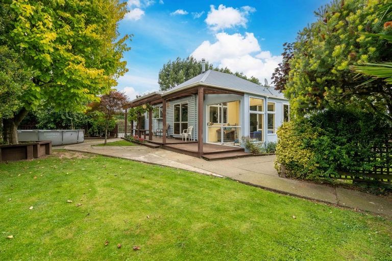 Photo of property in 250 Stirrat Street, Clifton, Invercargill, 9877