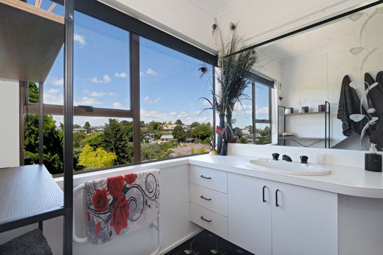 Photo of property in 35 Glenn Terrace, Otumoetai, Tauranga, 3110