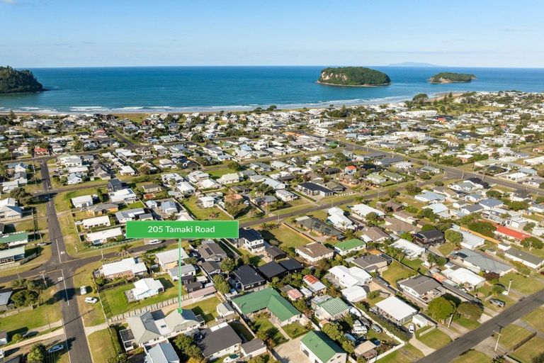 Photo of property in 205 Tamaki Road, Whangamata, 3620