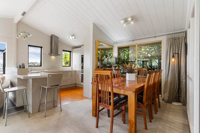 Photo of property in 5 Amante Crescent, Mairangi Bay, Auckland, 0630