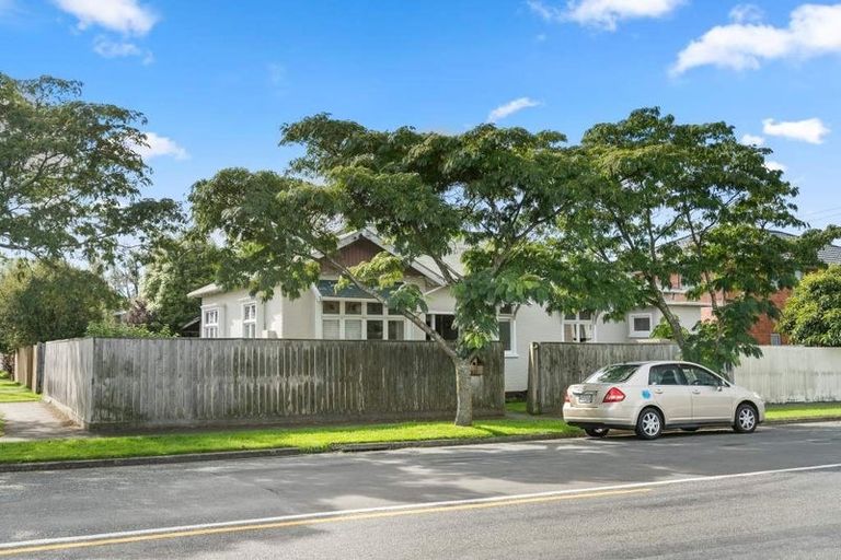 Photo of property in 102 Simeon Street, Spreydon, Christchurch, 8024