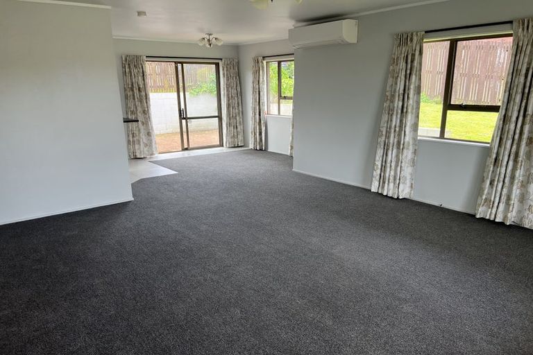 Photo of property in 2/40 Gills Avenue, Papakura, 2110