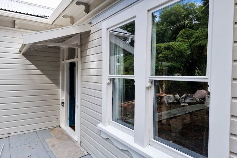 Photo of property in 131 Kelburn Parade, Kelburn, Wellington, 6012