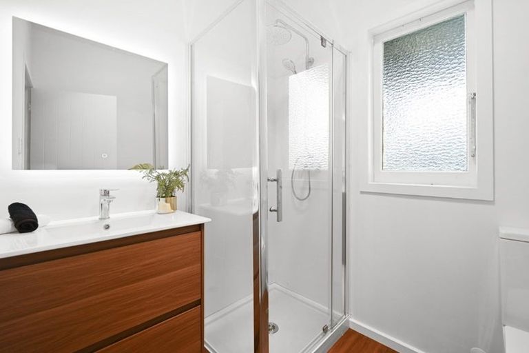 Photo of property in 8 Cassidy Street, Hamilton East, Hamilton, 3216