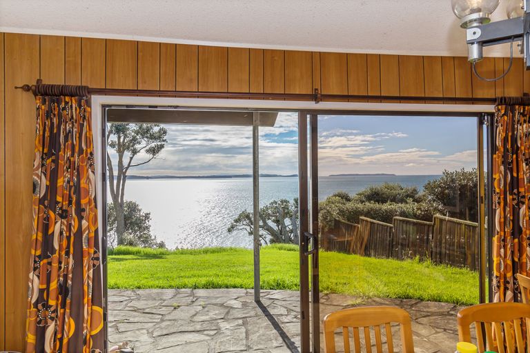 Photo of property in 38 Cliff Road, Torbay, Auckland, 0630