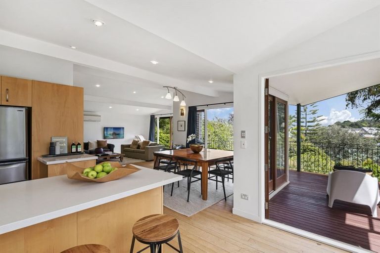 Photo of property in 44 Tizard Road, Birkenhead, Auckland, 0626