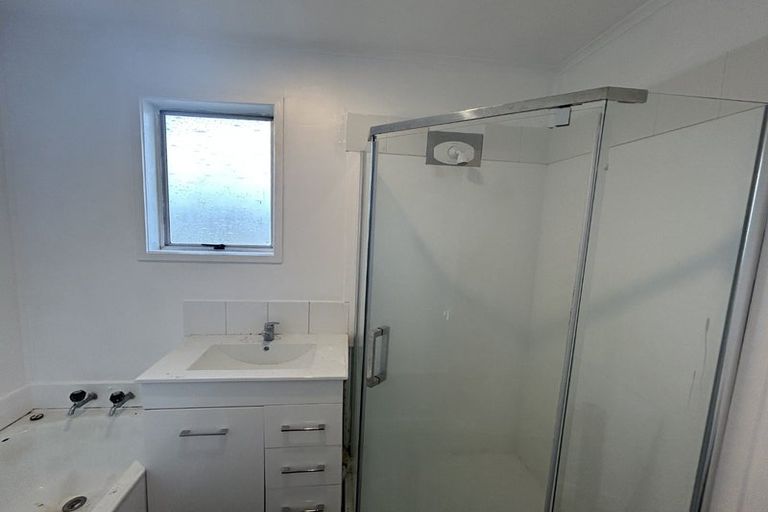 Photo of property in 7a Clayburn Road, Glen Eden, Auckland, 0602