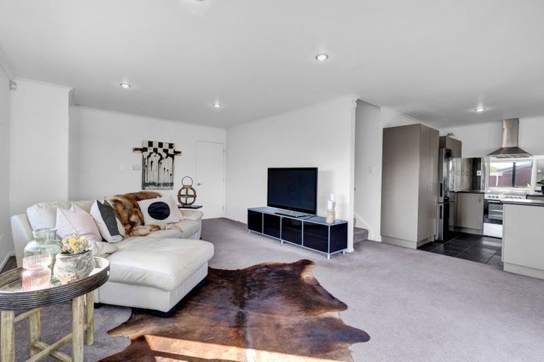 Photo of property in 76 Oranga Street, Westown, New Plymouth, 4310