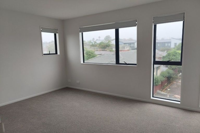 Photo of property in 2/16 William Roberts Road, Pakuranga, Auckland, 2010
