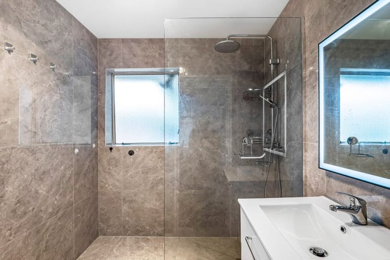 Photo of property in 3/77 Fairfield Avenue, Addington, Christchurch, 8024