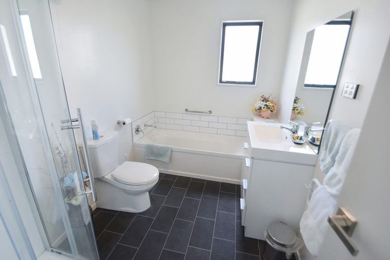 Photo of property in 17 Cirrus Place, Omarama, 9412