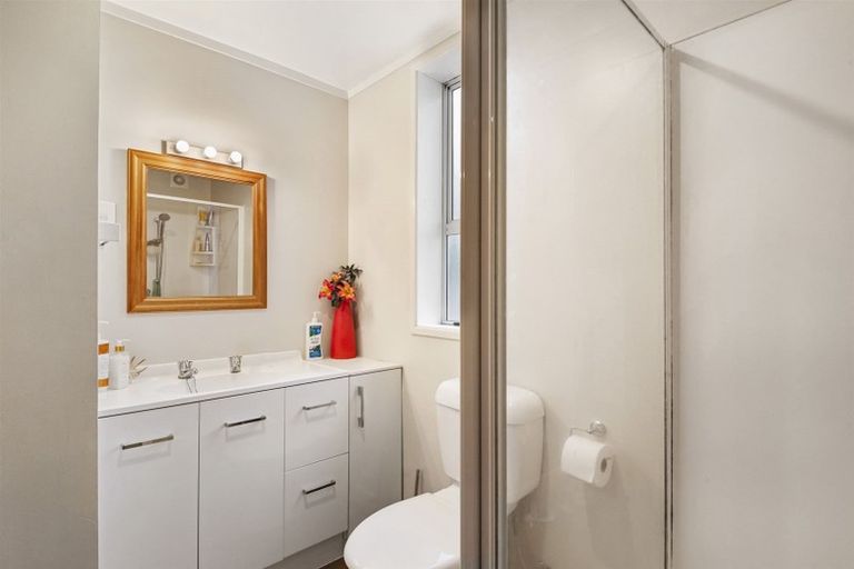 Photo of property in 109a Norwood Road, Bayswater, Auckland, 0622