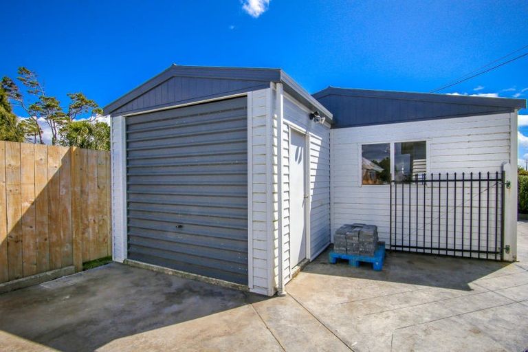 Photo of property in 95 Domett Street, Westport, 7825