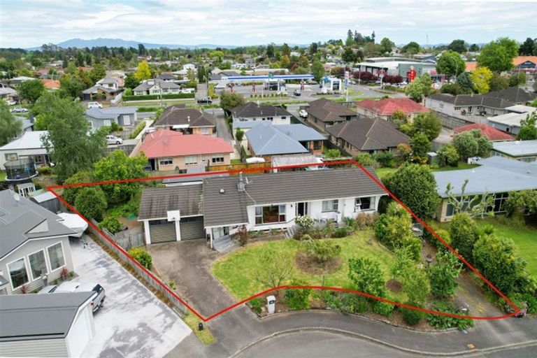 Photo of property in 12 Gordon Street, Hillcrest, Hamilton, 3216